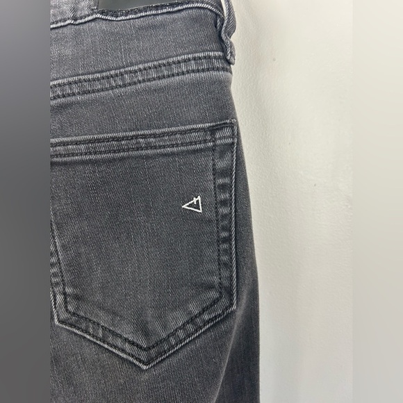 Hidden Black Cropped Distressed Jeans Size 25 - Picture 7 of 9